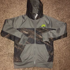 Boys size medium Nike zip up jacket